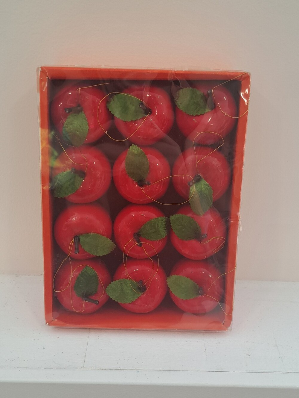 Vtg. Grannycore Cottagecore Fairycore Christmas Apple Ornaments In Original Box.